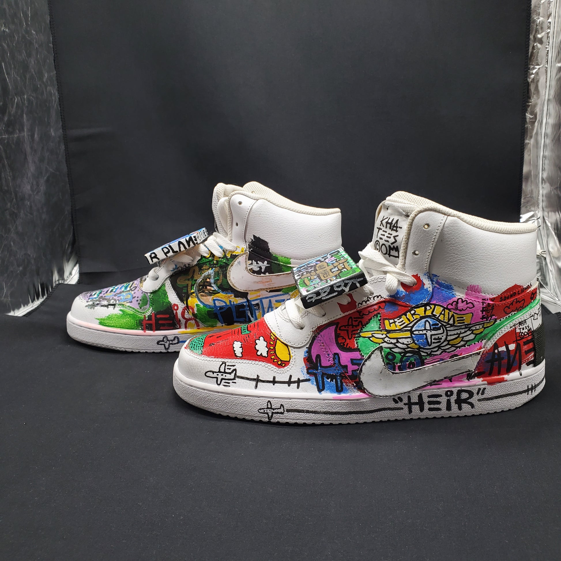 "Heir" Nike kicks image 0