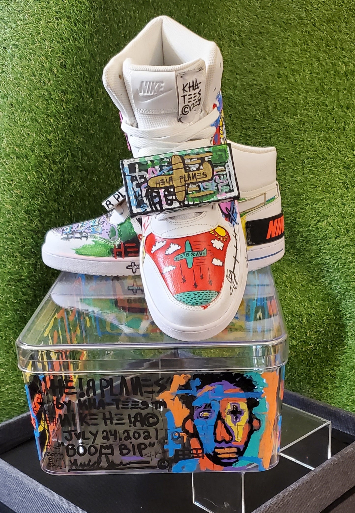 "Heir" Nike kicks image 6