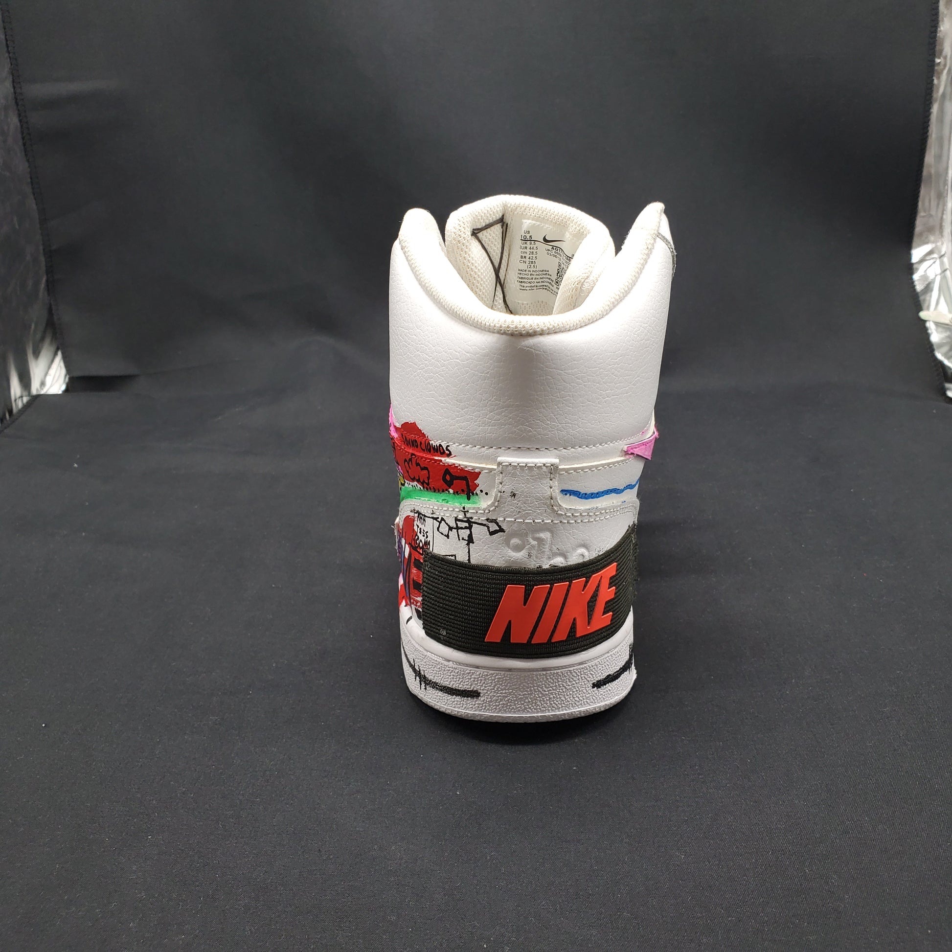 "Heir" Nike kicks image 5