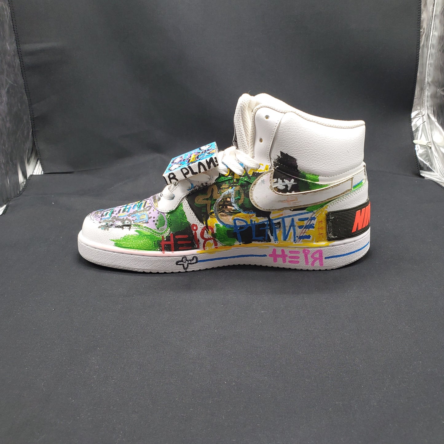 "Heir" Nike kicks image 2